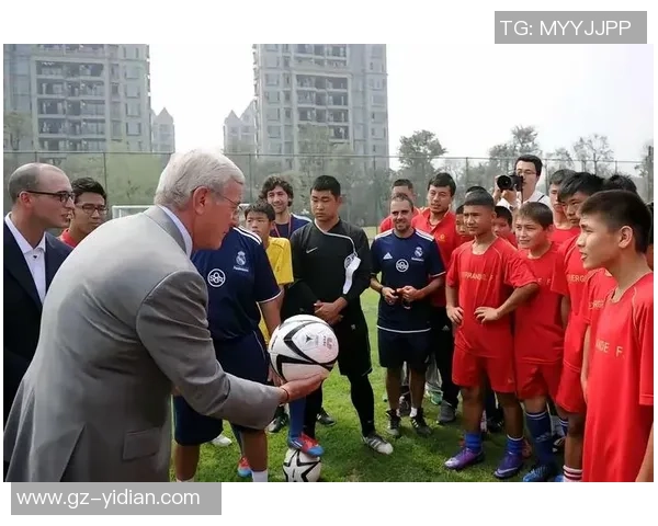 国外足球球星中文名字背后的故事与文化意义探讨