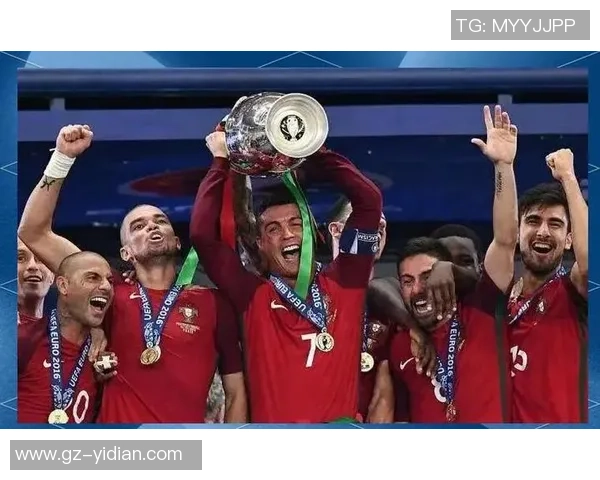 巴西足球球星闪耀绿茵场展现激情与荣耀时刻 巴西足球球星闪耀绿茵场展现激情与荣耀时刻