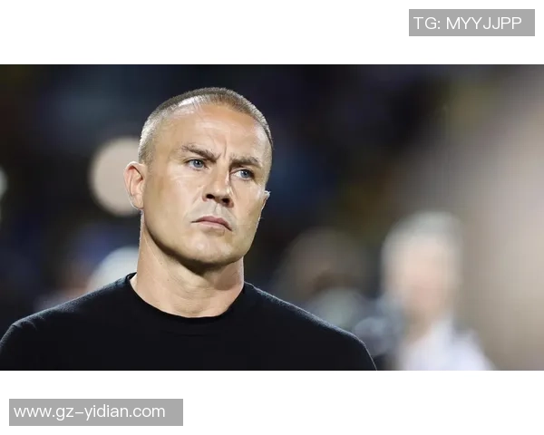 足球球星展示酷炫刺青细节引发球迷热议彰显个性与力量